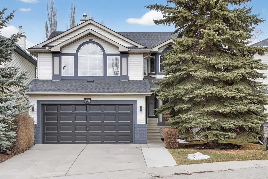 Sold property in McKenzie Lake