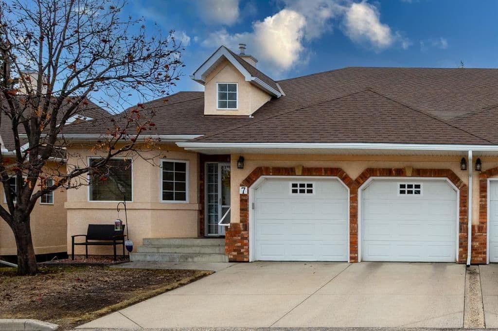Sold property in Coach Hill