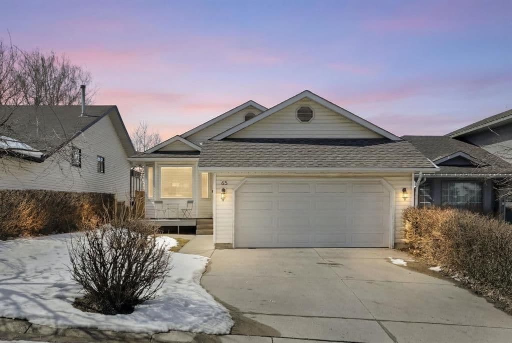 Sold property in MacEwan Glen
