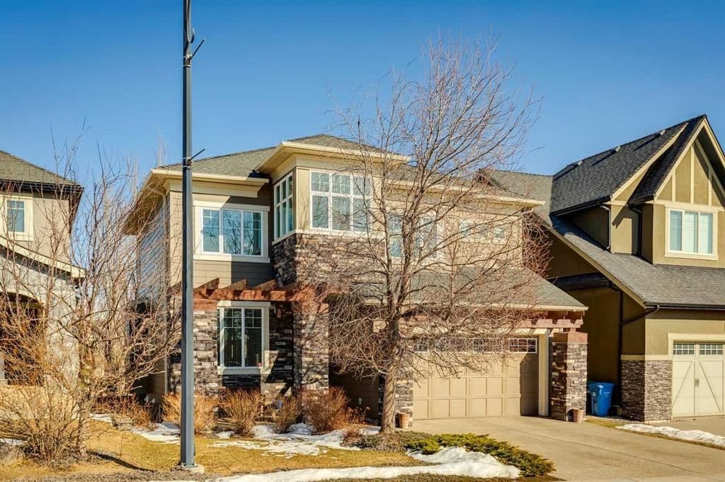 Sold property in Aspen Woods
