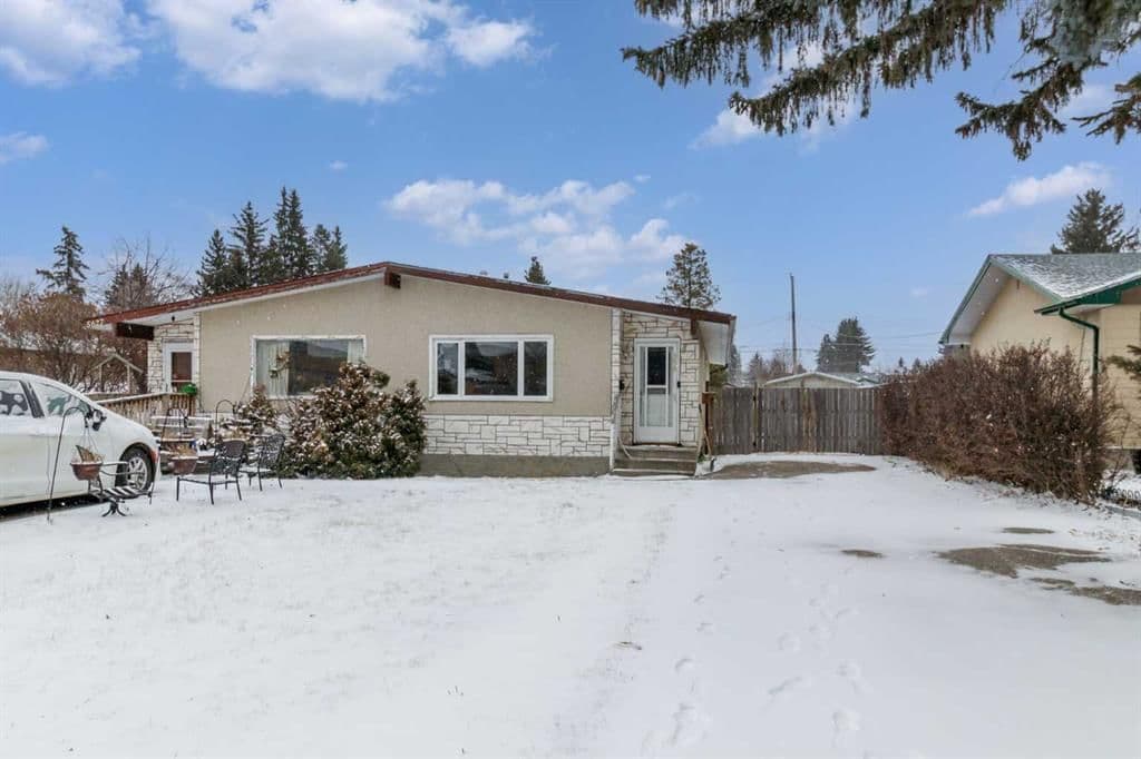 Sold property in Downtown Lacombe