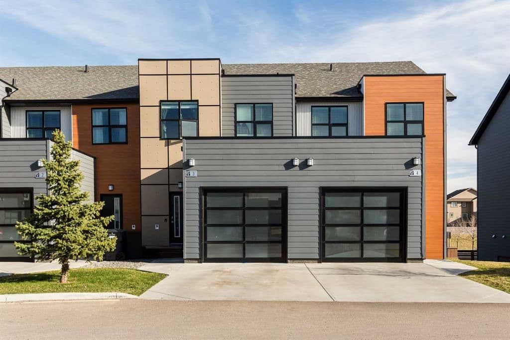 Sold property in The Crossings