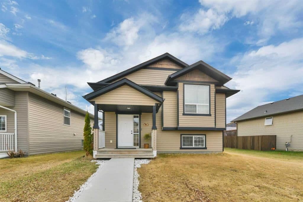 Sold property in Lonsdale