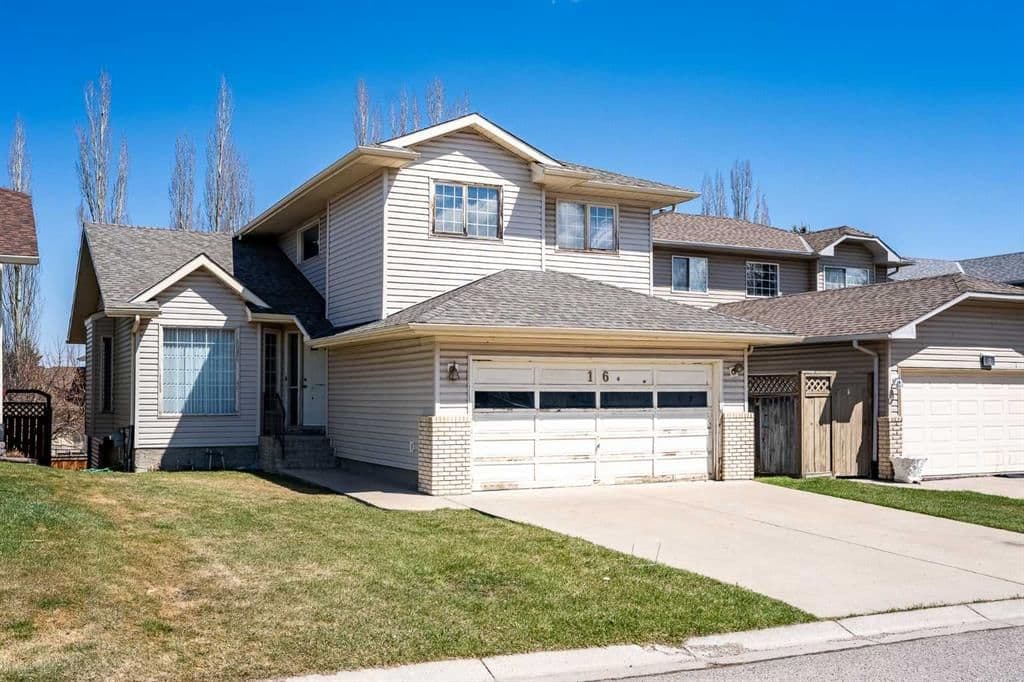 Sold property in MacEwan Glen