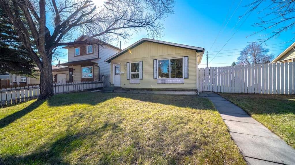 Sold property in McKenzie Lake