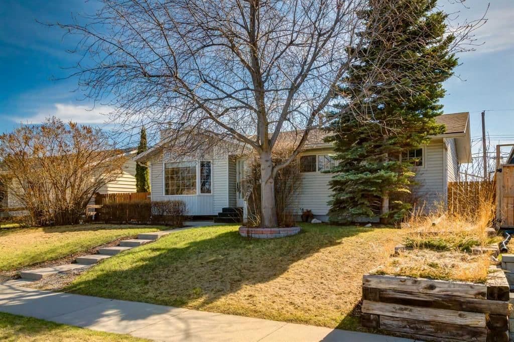 Sold property in Acadia