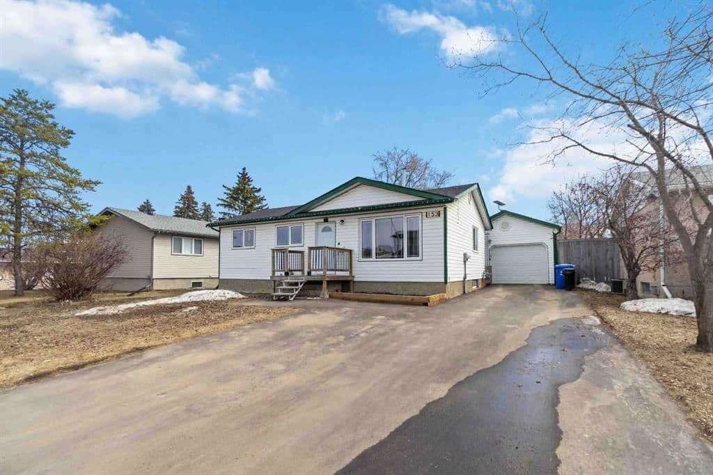 Sold property in Thickwood