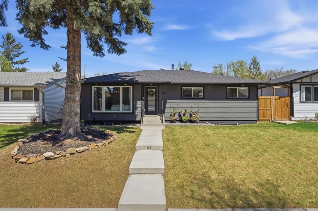 Sold property in Acadia