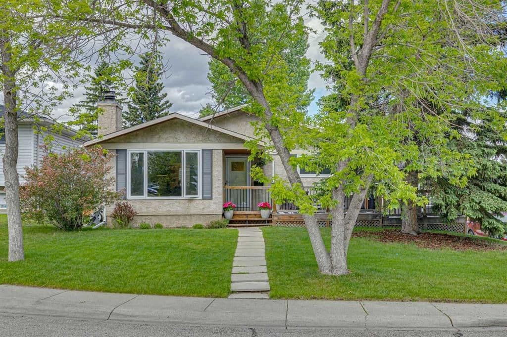 Sold property in Canyon Meadows