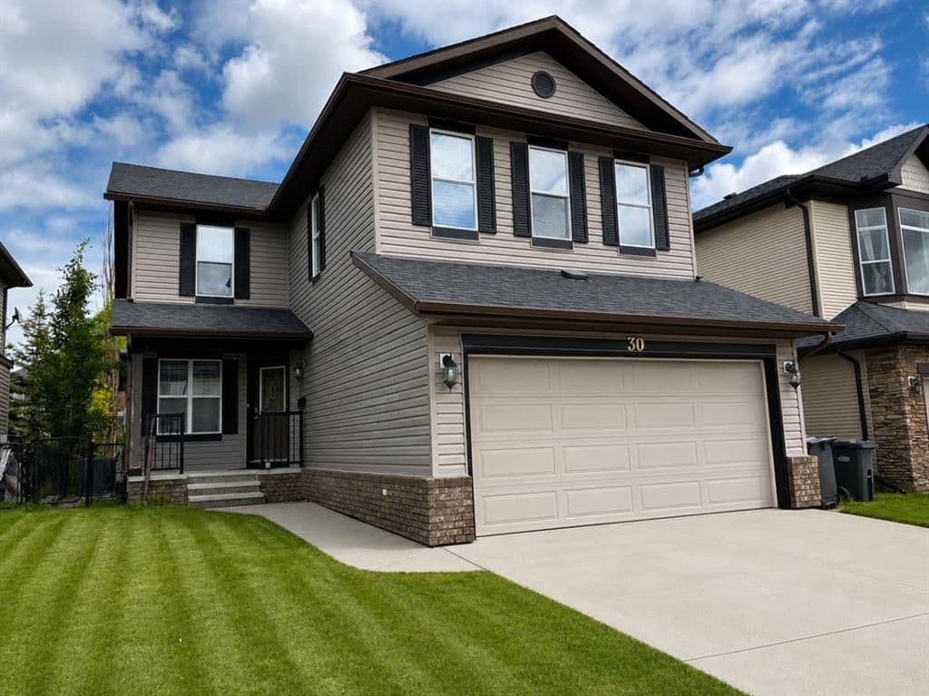 Sold property in Drake Landing