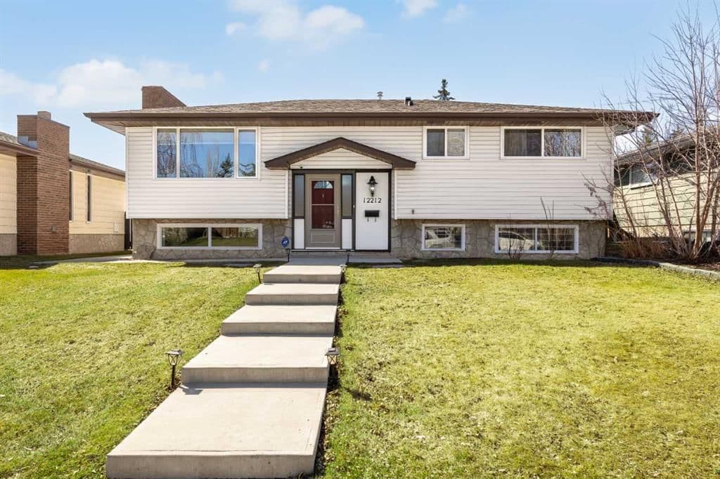 Sold property in Canyon Meadows