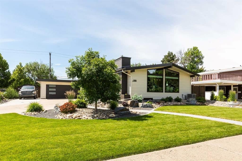 Sold property in Henderson Lake