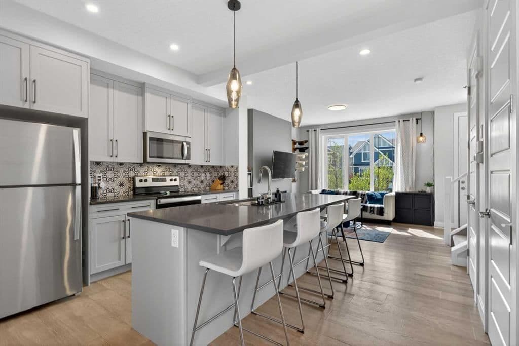 Sold property in Sunset Ridge