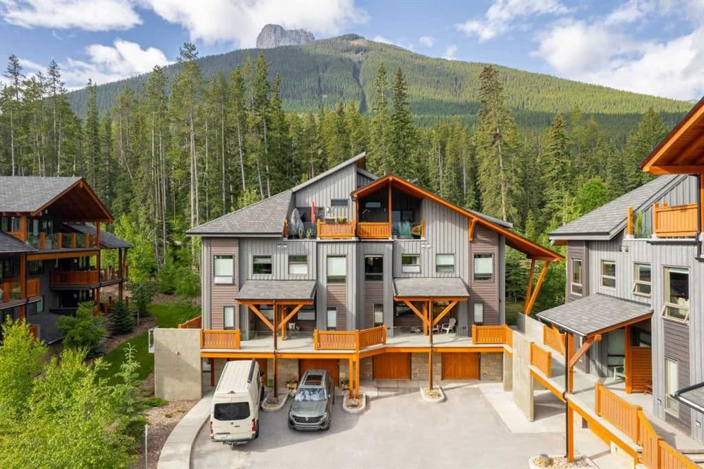 Sold property in Three Sisters