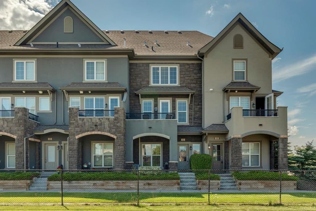 Sold property in Douglasdale/Glen