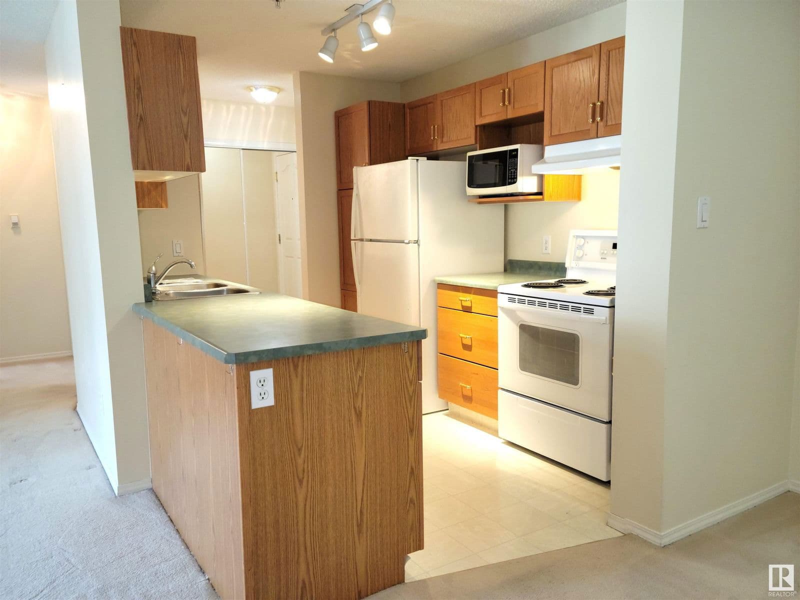312 10511 42 Avenue Edmonton