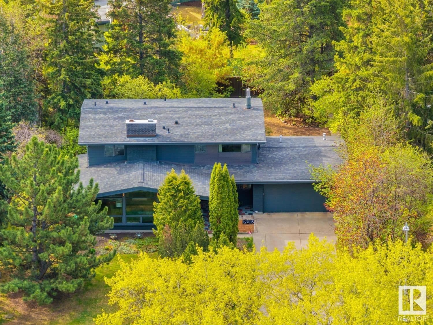 12703 GRAND VIEW Drive Edmonton