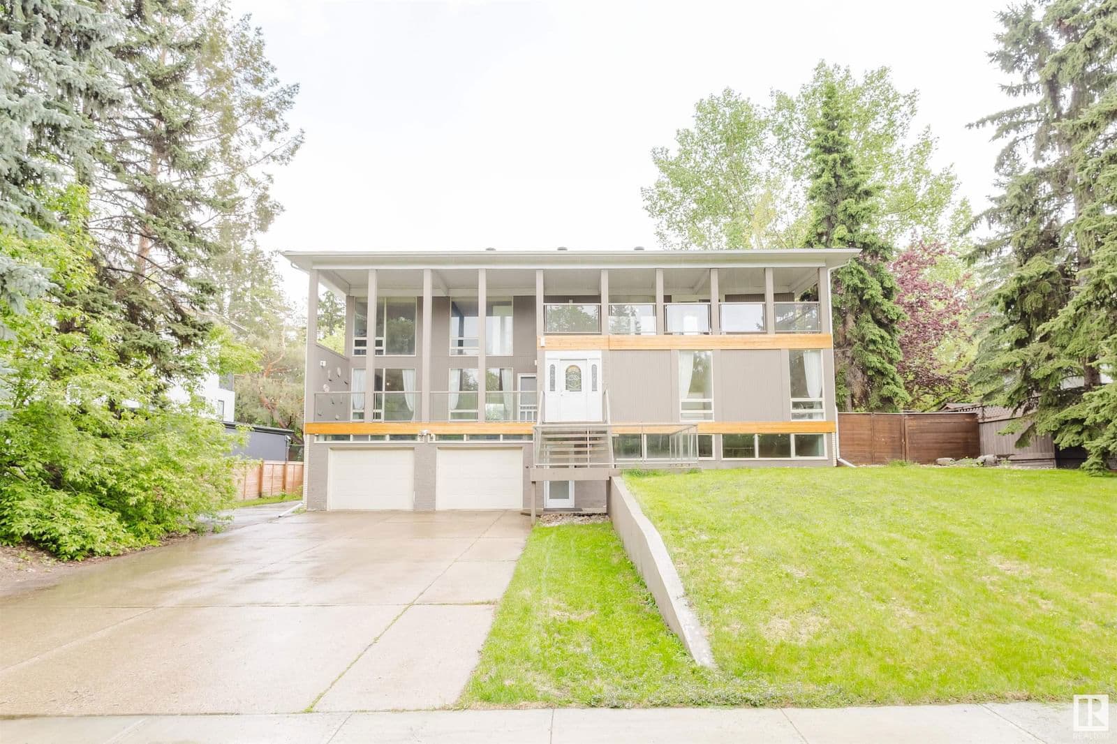 12603 GRAND VIEW Drive Edmonton