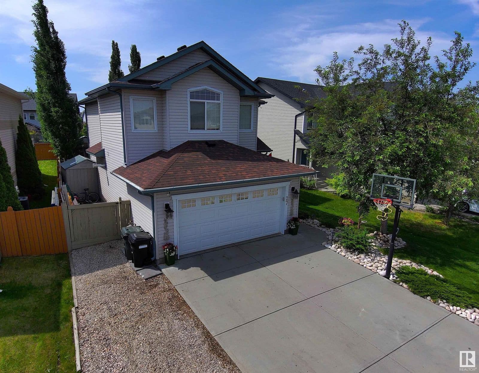 Sold property in Spruce Ridge