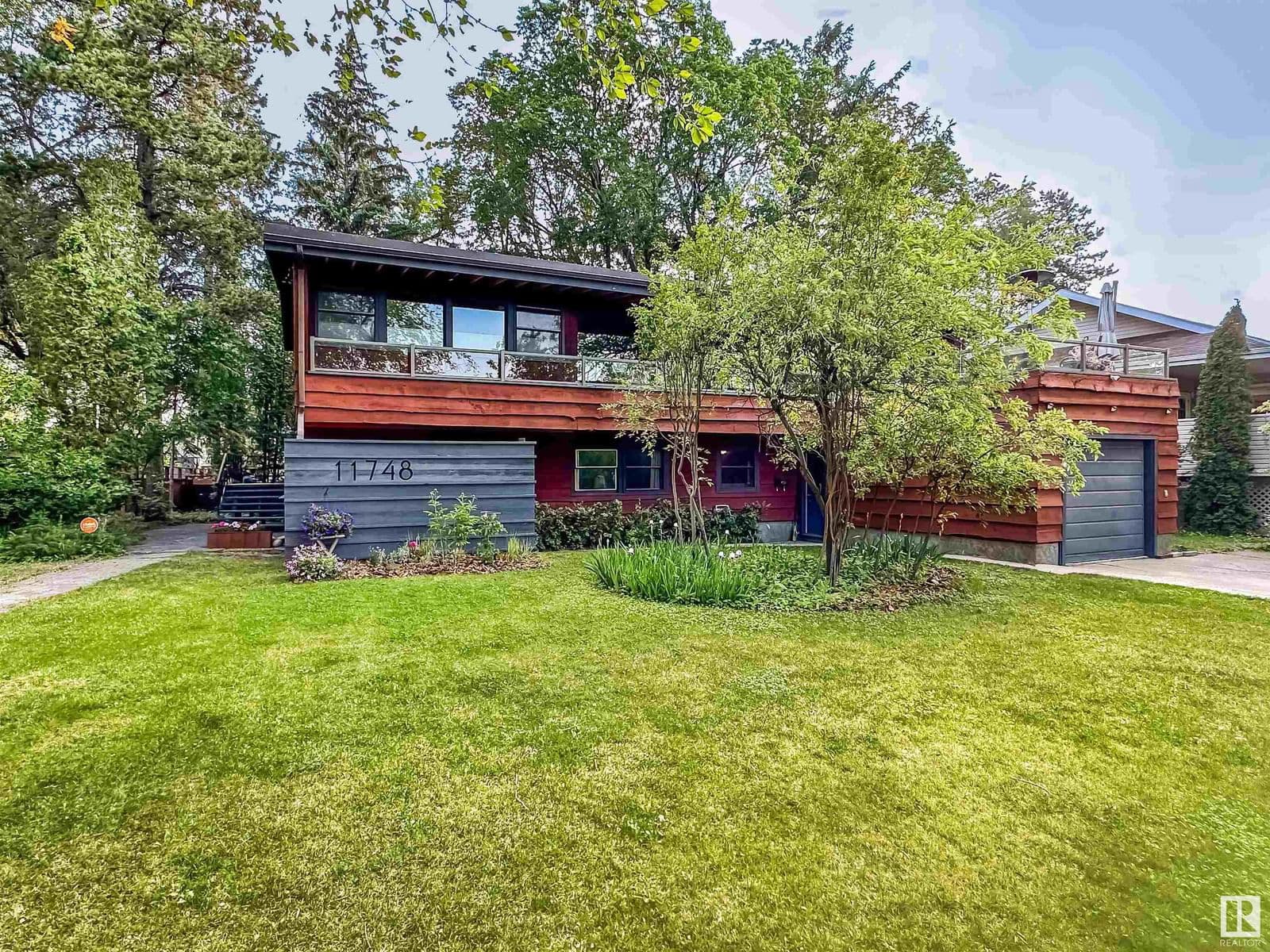 11748 UNIVERSITY Avenue Edmonton