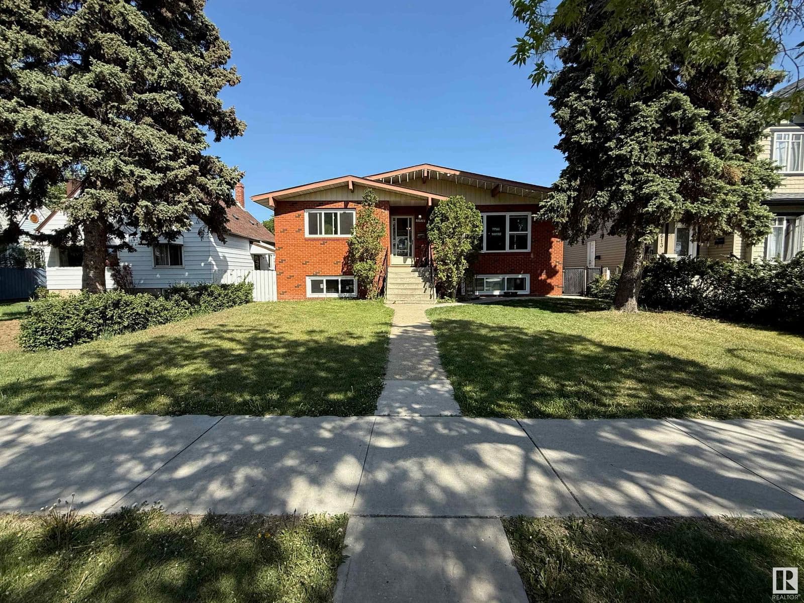 11615 102 Street Edmonton