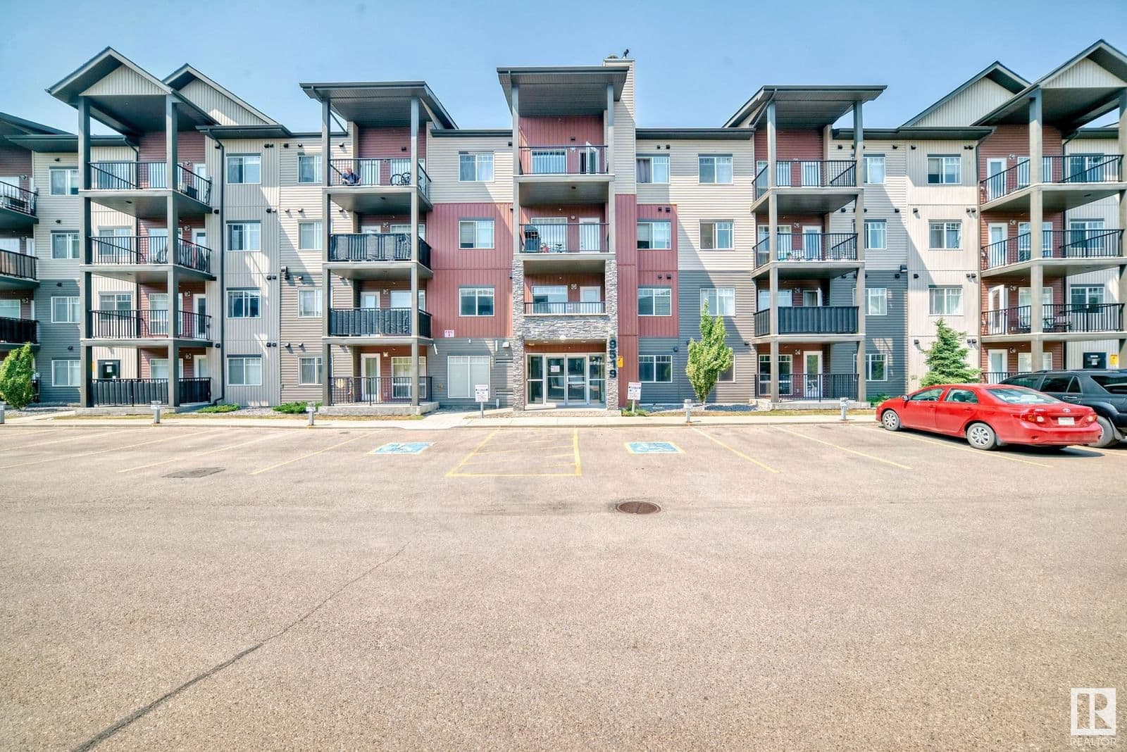 104 9519 160 Avenue Edmonton
