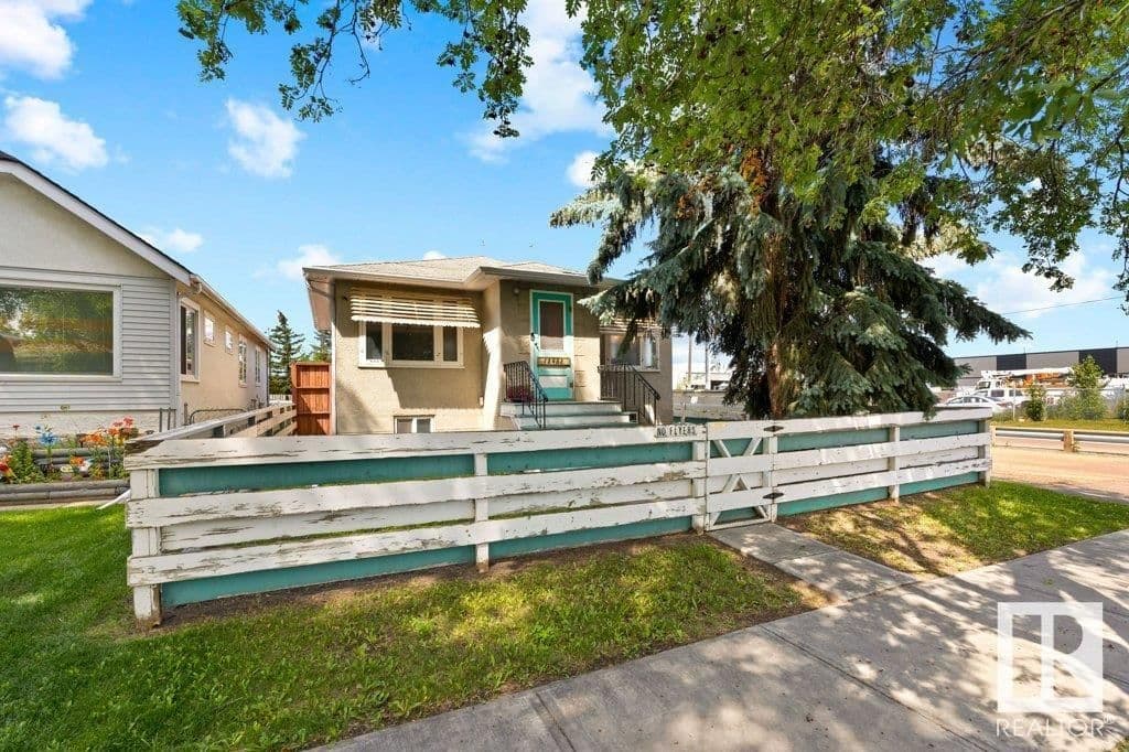 Sold property in Montrose (Edmonton)