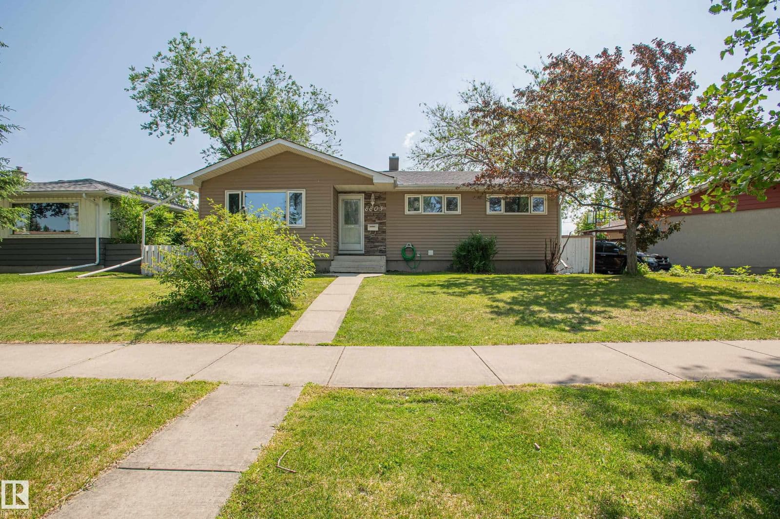 Sold property in Meadowlark Park (Edmonton)