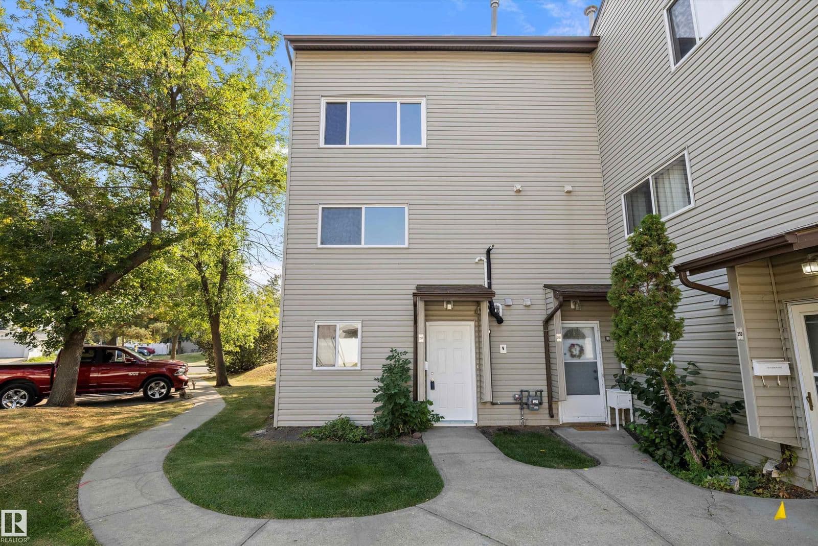 Sold property in West Meadowlark Park