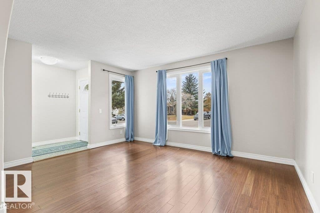 Sold property in Parklane