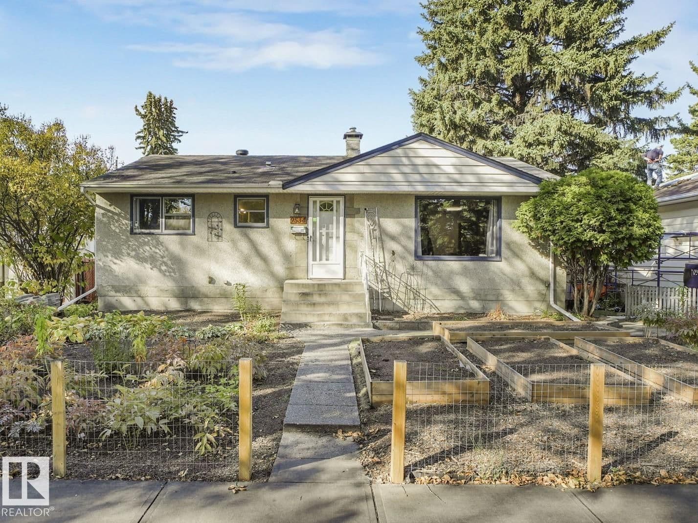 Sold property in Holyrood