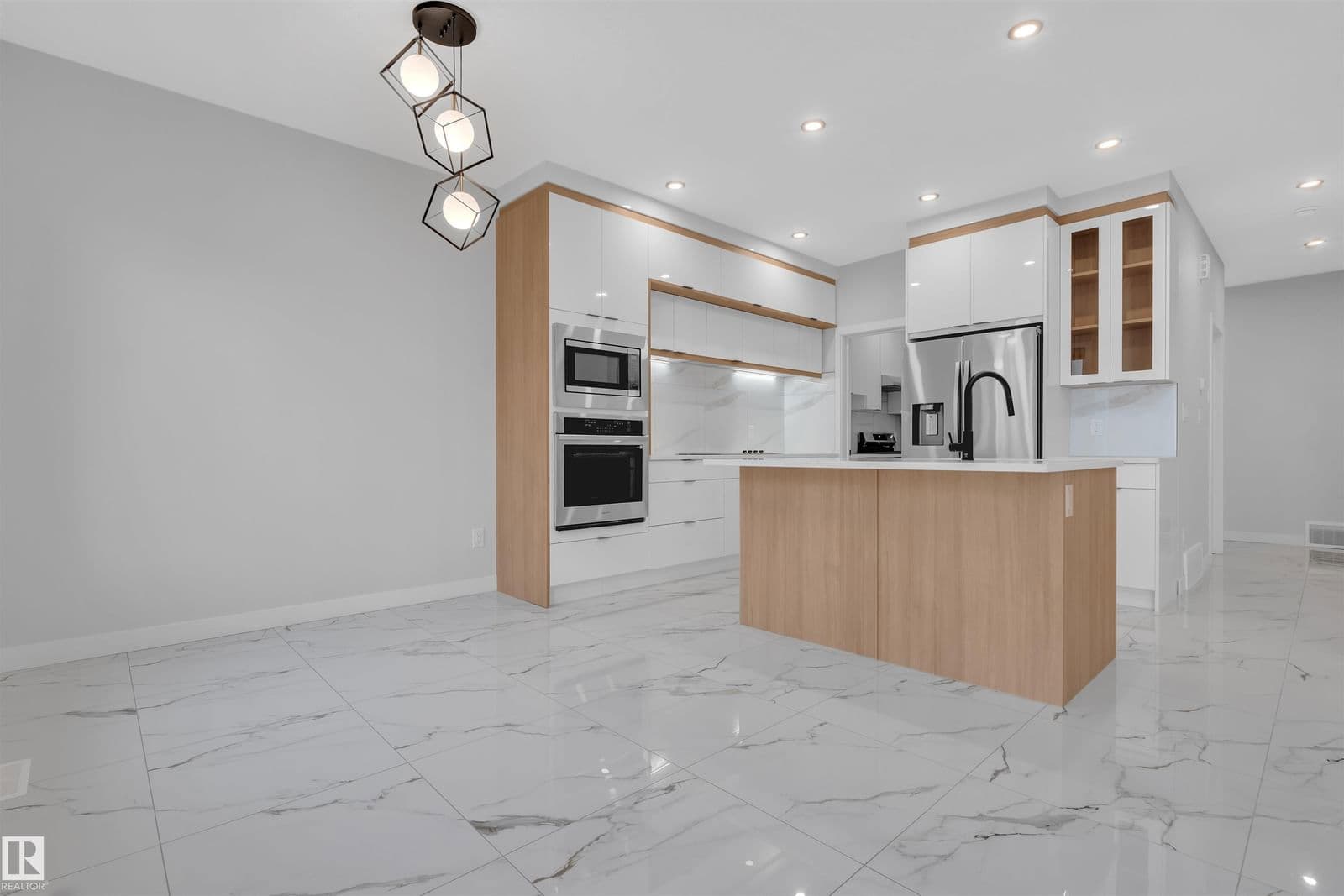 Sold property in Azur