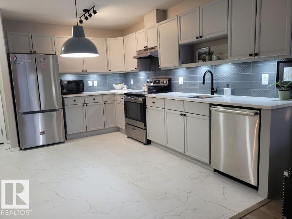 Sold property in Canon Ridge