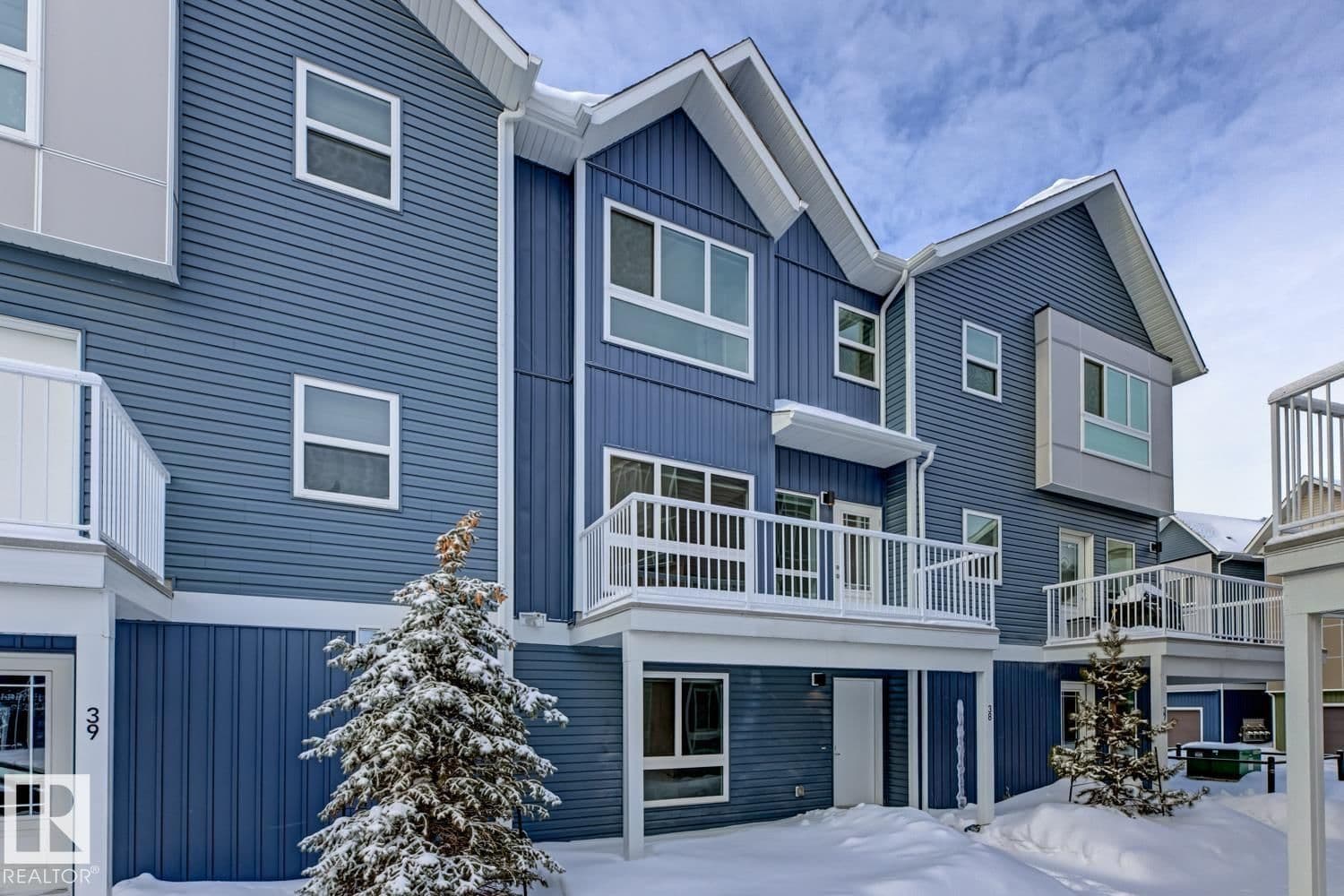 Sold property in Crystallina Nera West