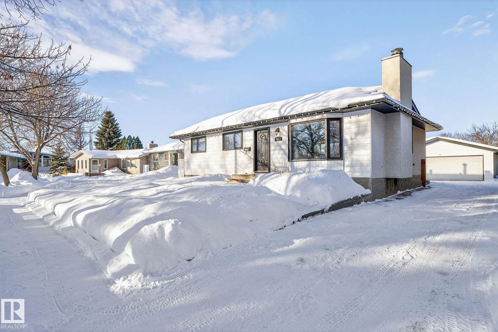 Sold property in Pineview Fort Sask.