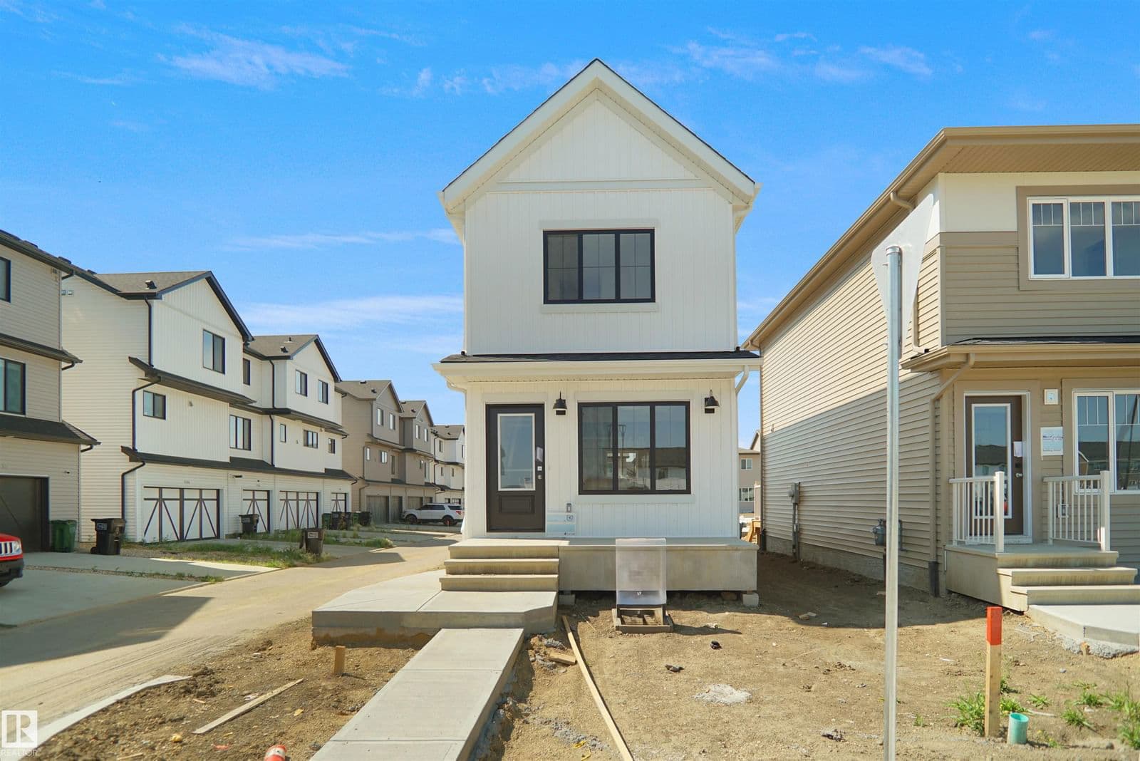 Sold property in Kinglet Gardens