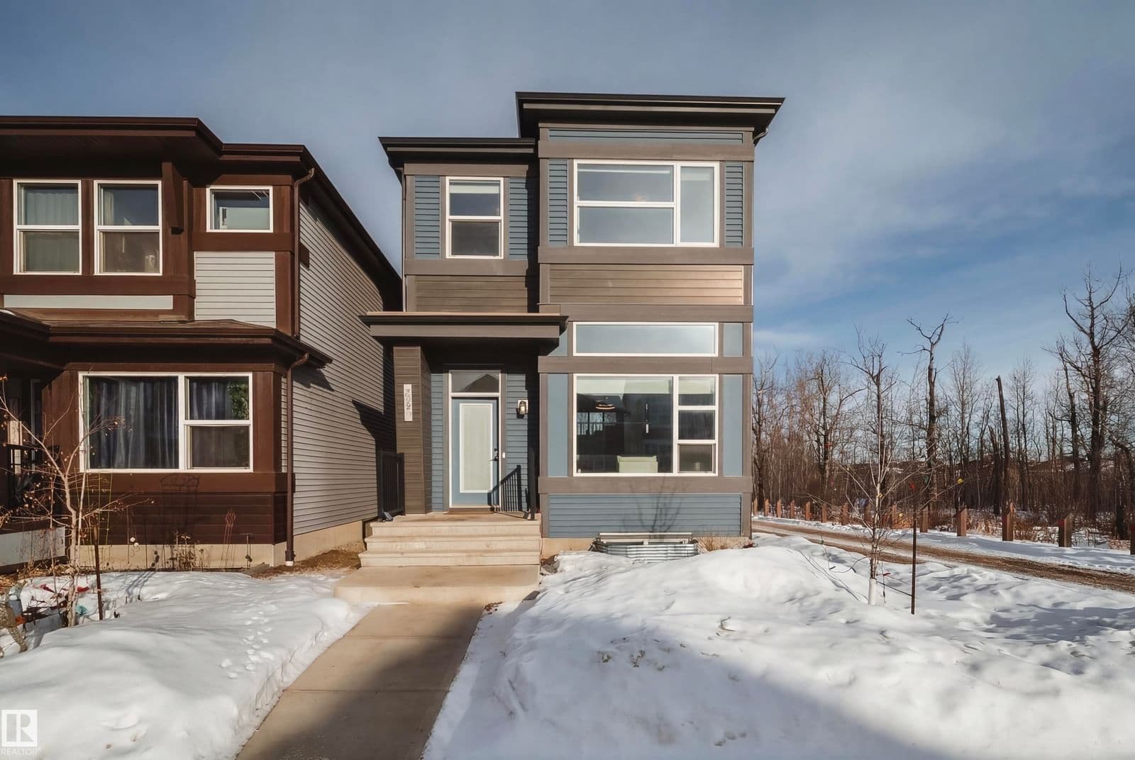 Sold property in Charlesworth