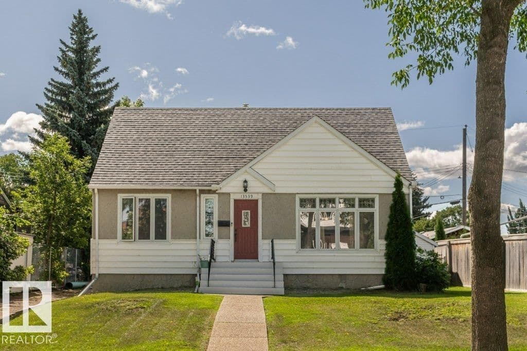 Sold property in North Glenora
