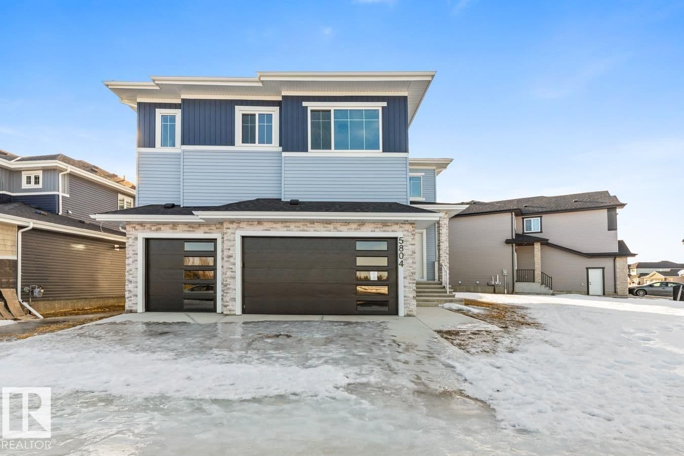 Sold property in Place Chaleureuse
