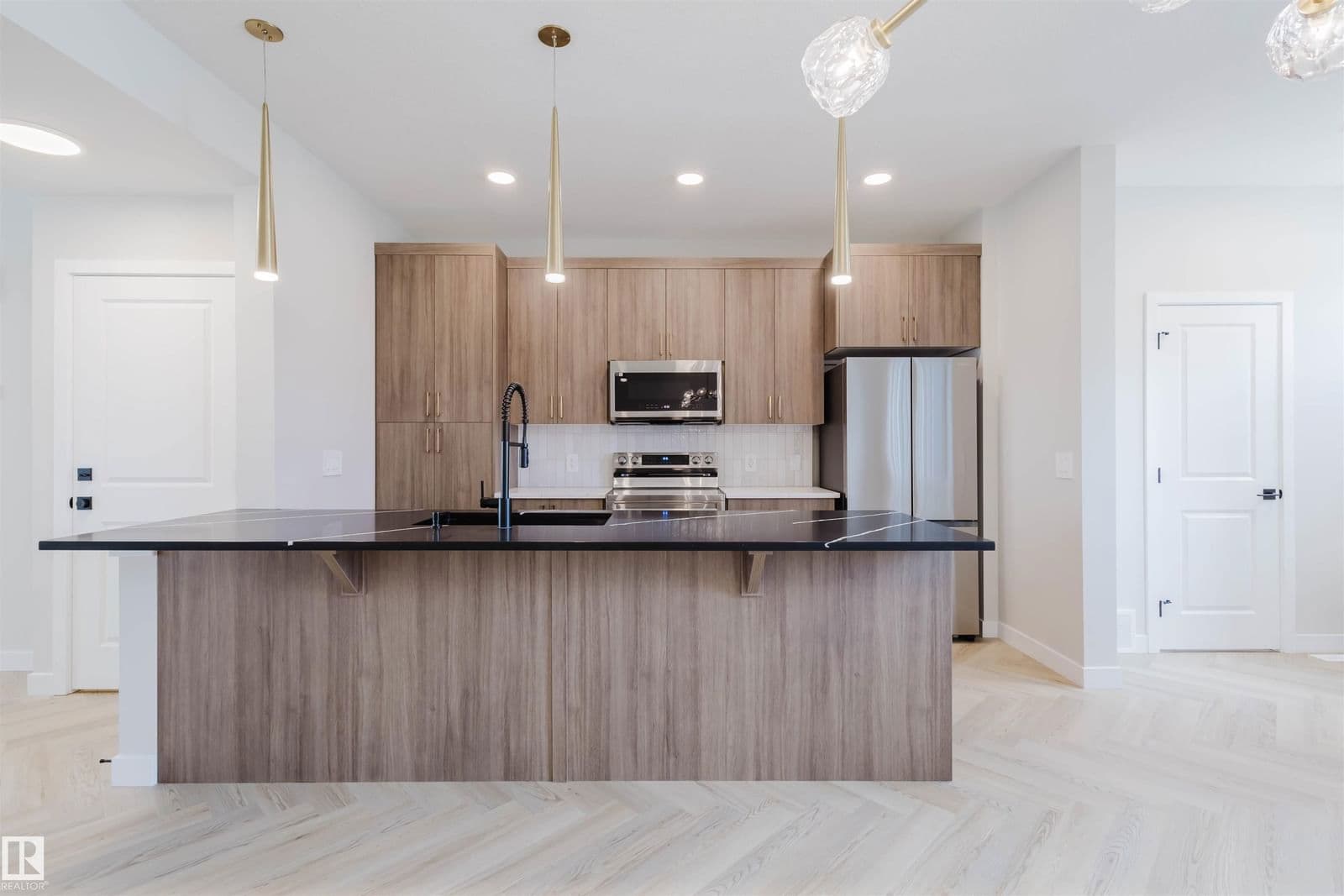 Sold property in Kinglet Gardens