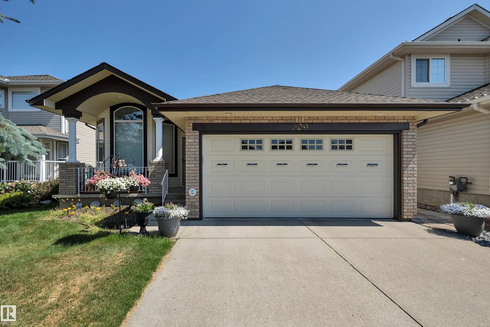 Sold property in Blackmud Creek