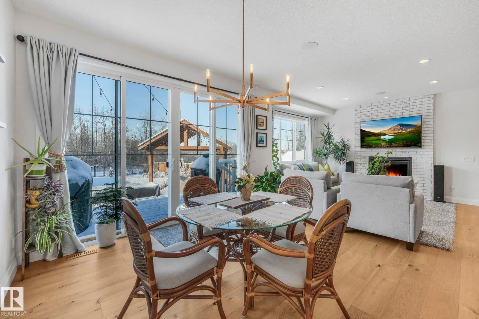 Sold property in The Uplands