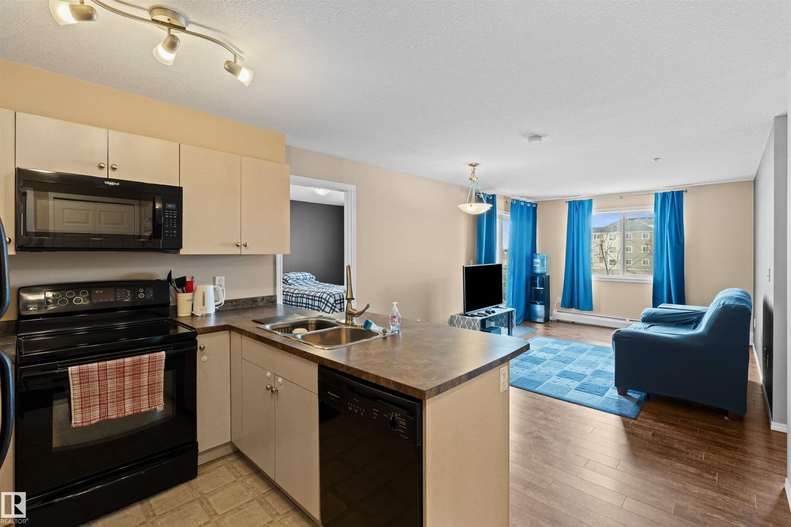 Sold property in South Business Park