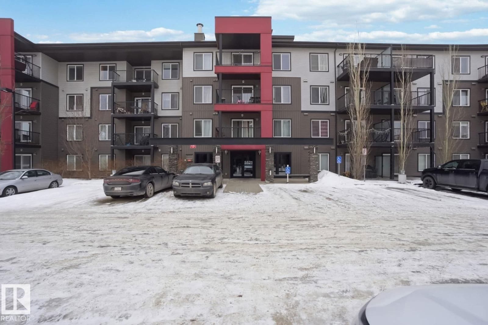 Sold property in Charlesworth