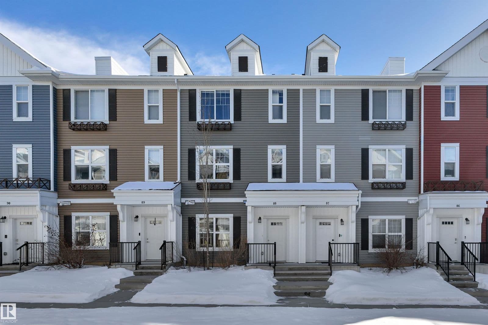 Sold property in Crystallina Nera West