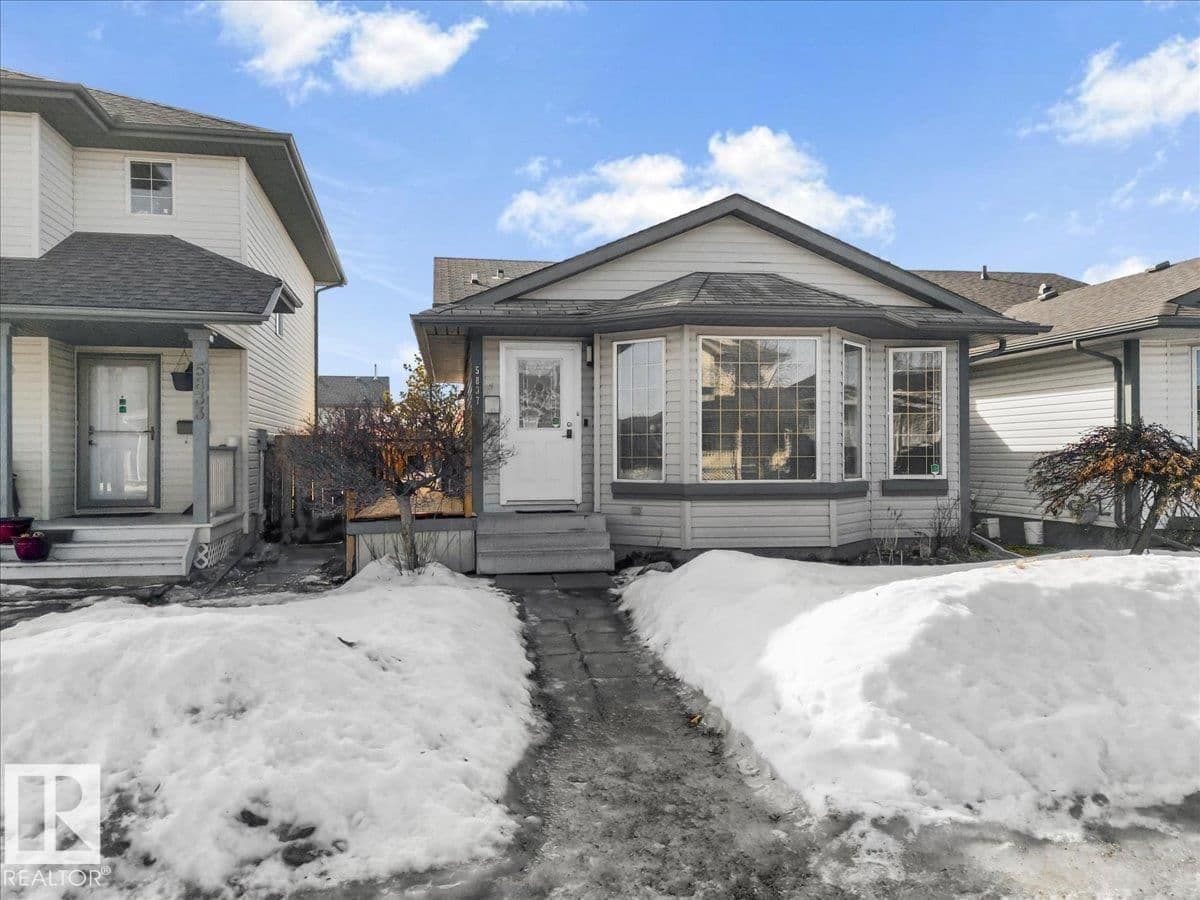 Sold property in Hollick-Kenyon