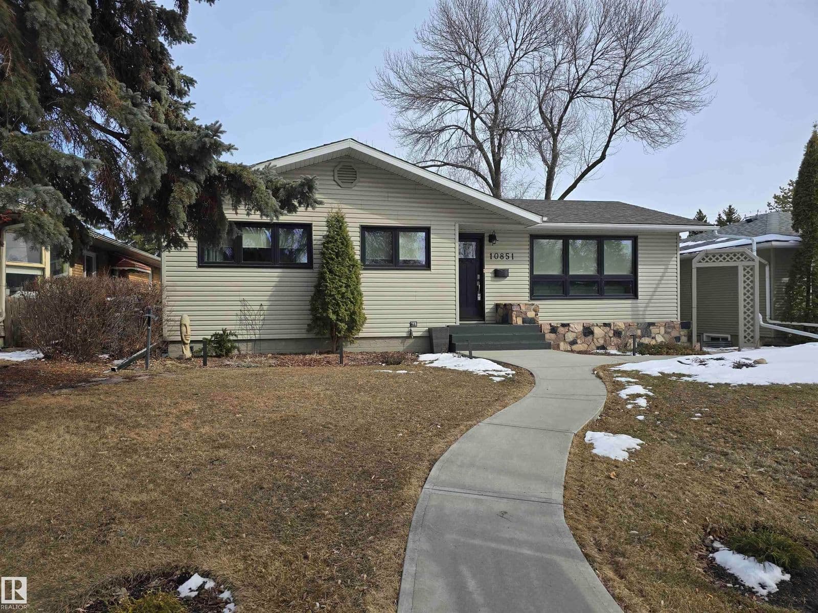 Sold property in North Glenora