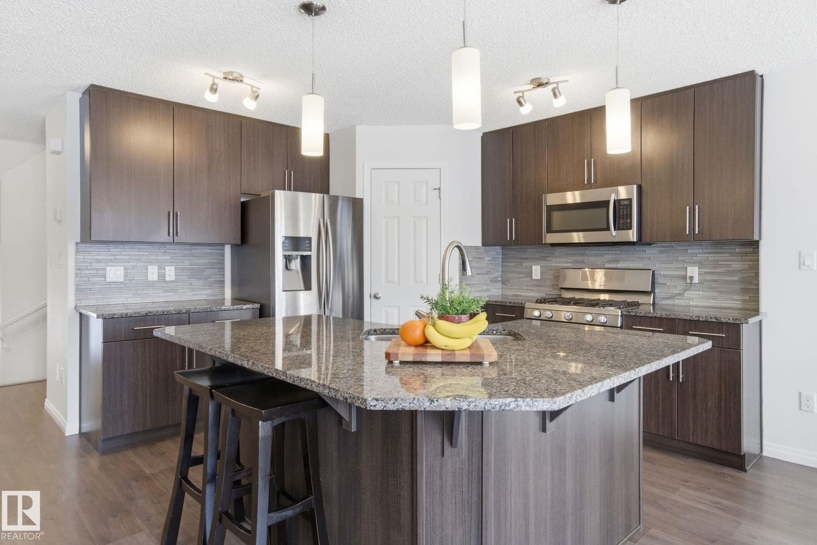 Sold property in Chappelle Area
