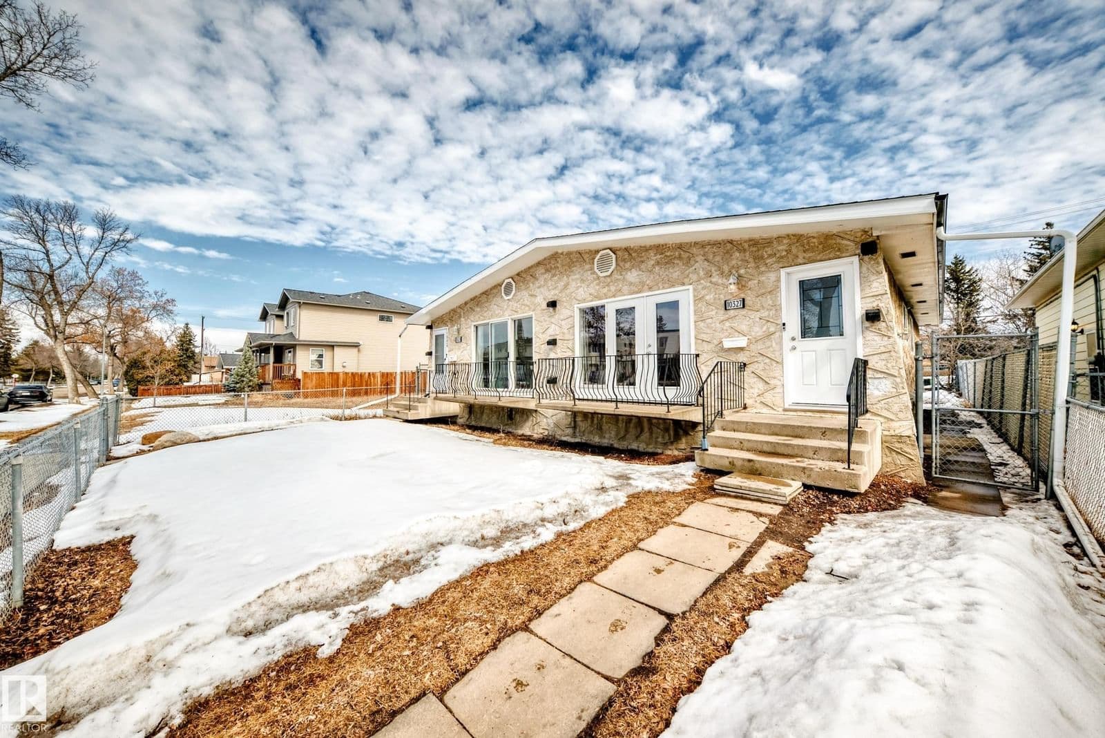 Sold property in Canora