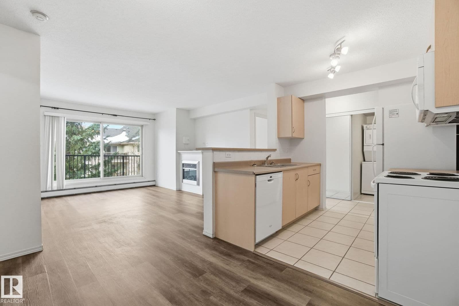 Sold property in Callingwood South